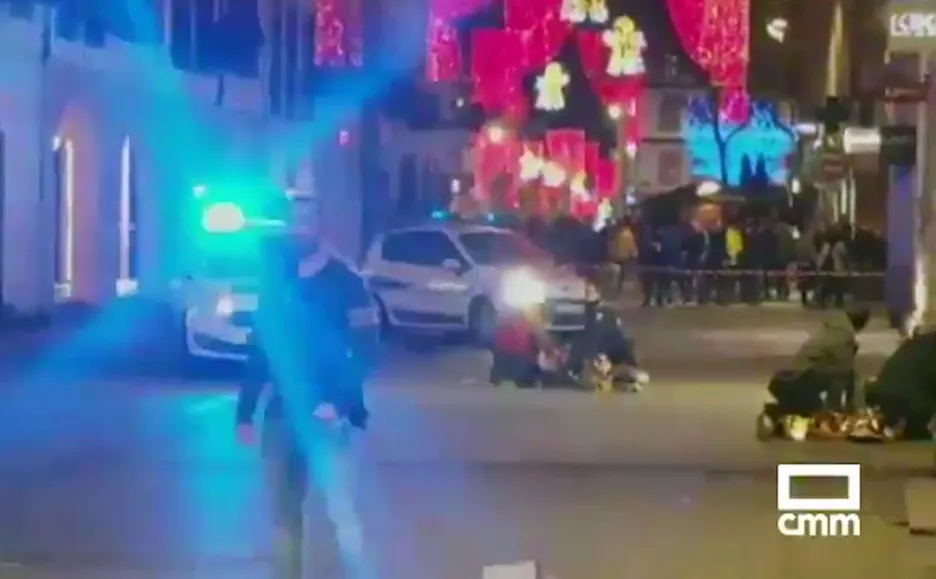 Poblíž vánočního trhu ve Štrasburku útočil střelec