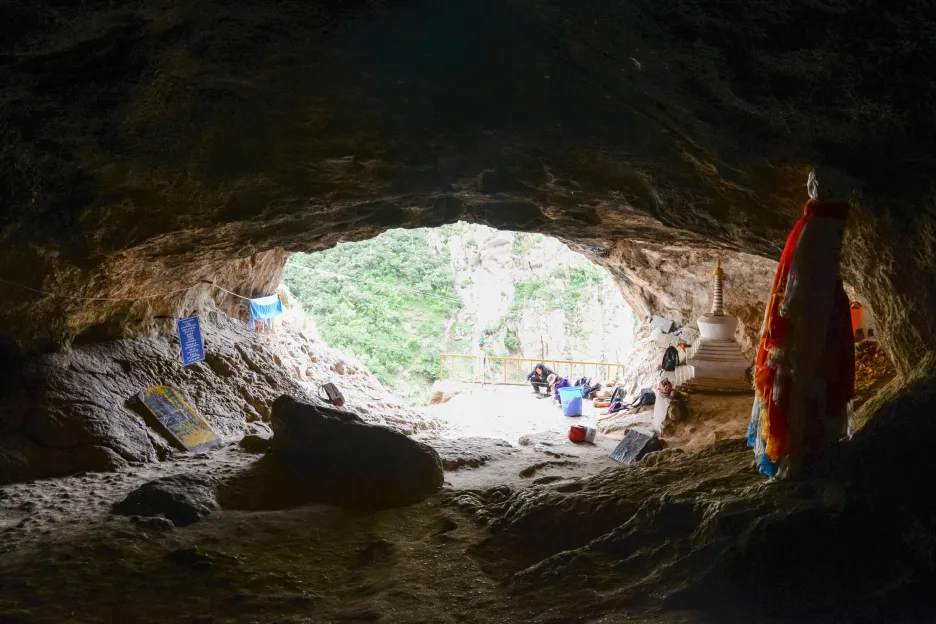 Jeskyně na Tibetské náhorní plošině, kde byla nalezena čelist denisovana