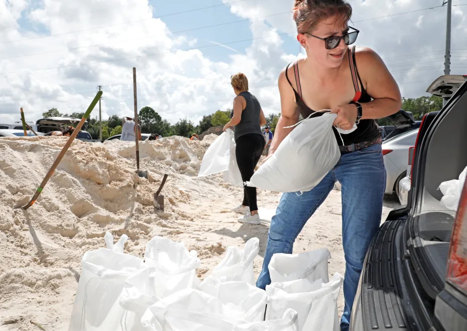 Lidé na Floridě se připravují na hurikán Dorian