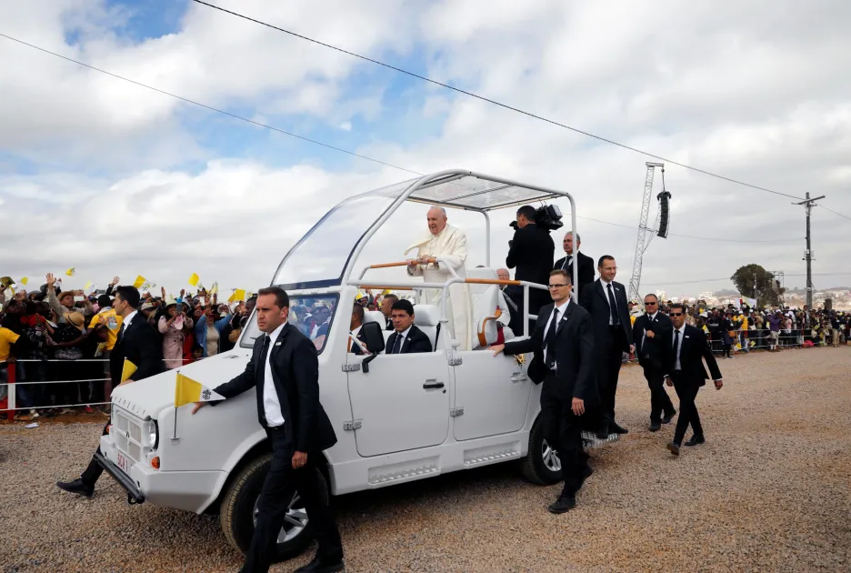 Papež František navštívil Madagaskar 