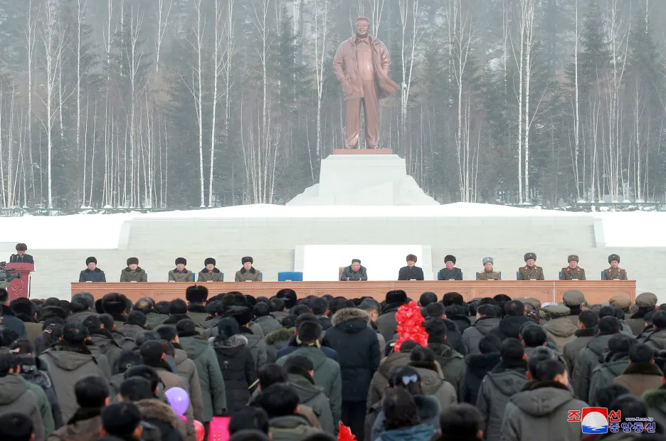Severní Korea oslavila dokončení výstavby města Samčijon