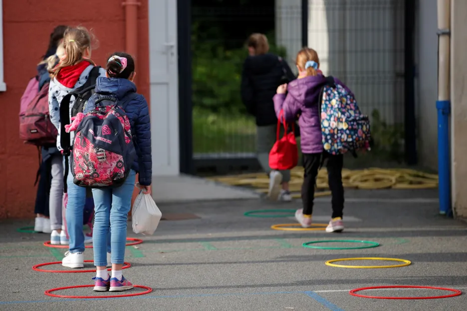 Otevření základních škol ve Francii a nová nařízení 