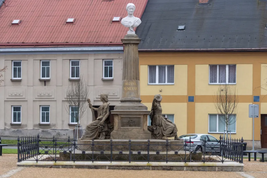 Česká Skalice na Náchodsku dokončila první etapu rekonstrukce centrálního Husova náměstí
