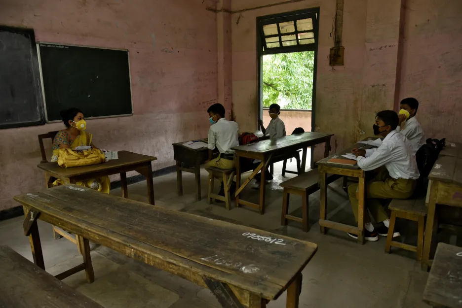 Photo of Assam zatvára moslimské školy.  „Potrebujeme viac lekárov, policajtov, dôstojníkov a učiteľov ako imámov.“ – 24T24 – Česká televízia