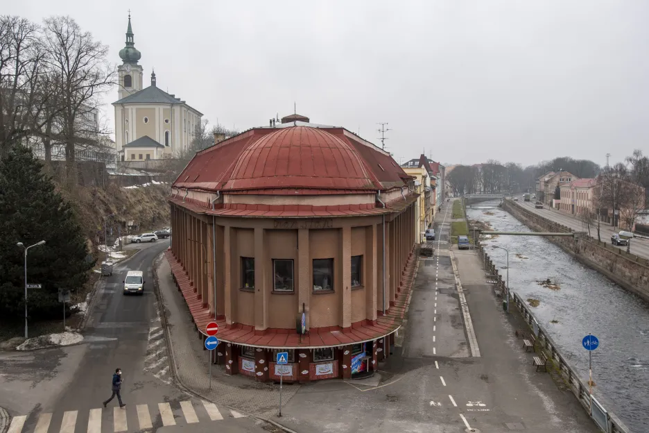 Město Trutnov připravuje rekonstrukci kina Vesmír
