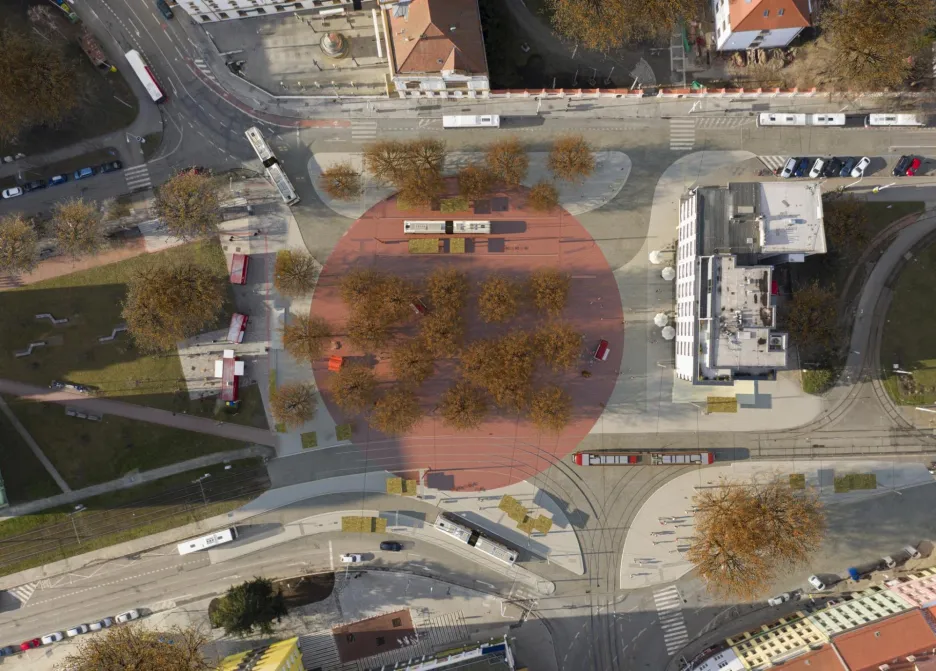 Mendlovo náměstí červeně dlážděný kruh