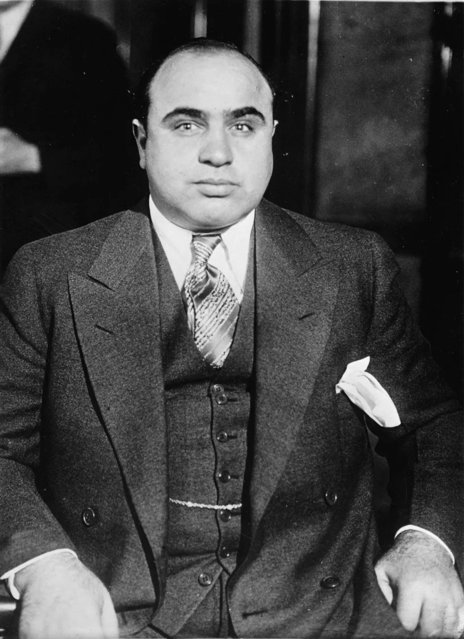 Předměty slavného šéfa amerického podsvětí počátku 20. století, známého pod jménem Al Capone, budou součásti aukce, která se uskuteční 8.října 2021 ve Witherellově aukční síni v Sacramentu