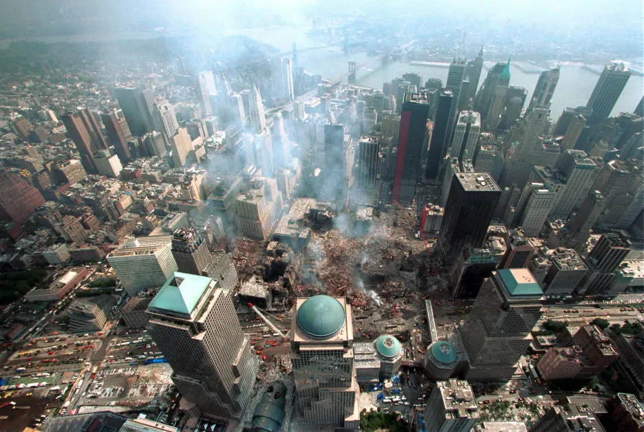 Obrazem: Uplynulo 20 let od teroristických útoků ve Spojených státech