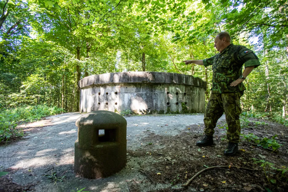 Pevnost Smolkov na opavsku stále slouží armádě, vojáci v ní skladují materiál