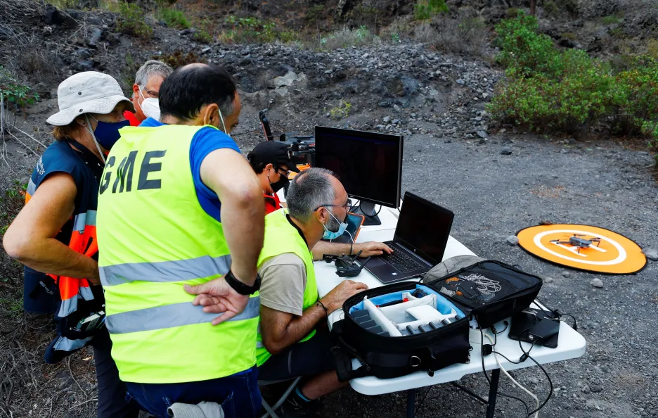 Výbuch sopky Cumbre Vieja na ostrově La Palma, který je součástí Kanárských ostrovů