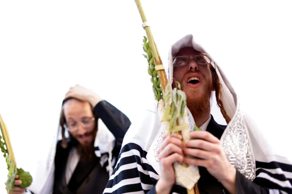 Věřící ve městech Jeruzalém a Ašdod oslavují svátek zvaný Sukot, známý též jako Svátek stanů 