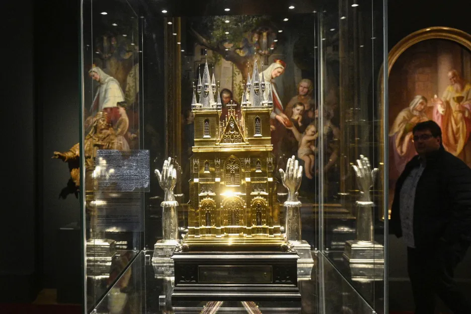 Výstava o přemyslovské kněžně svaté Ludmile byla zahájena v sídle Pražské konzervatoře v Pálffyho paláci v Praze. V expozicích se objeví téměř 200 exponátů 