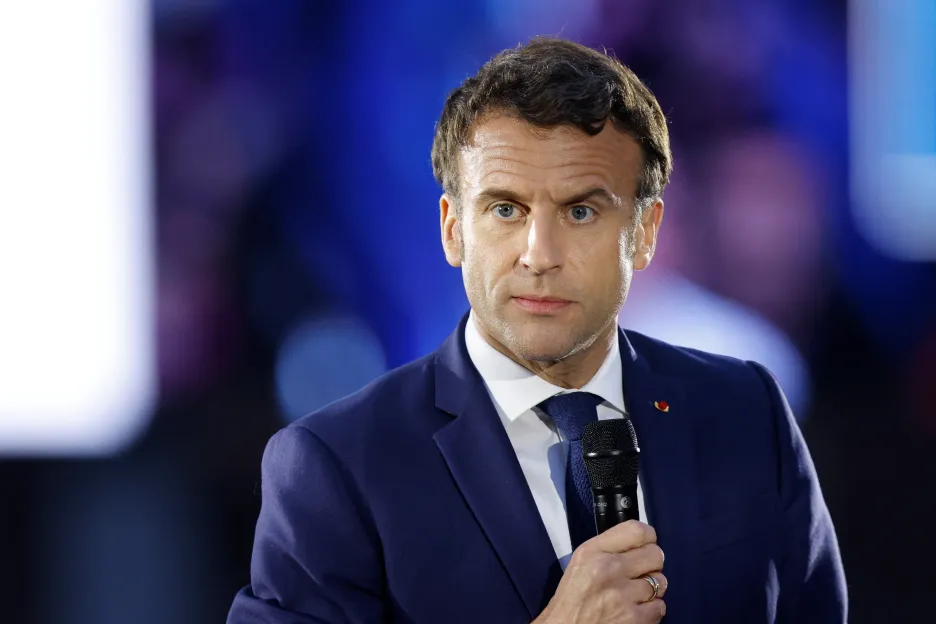 Sarkozy soutient Macron.  Le président rejette catégoriquement les spéculations sur le commerce – T24 – Télévision tchèque